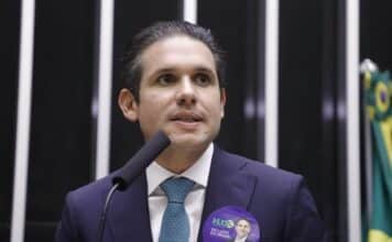 hugo motta 0102