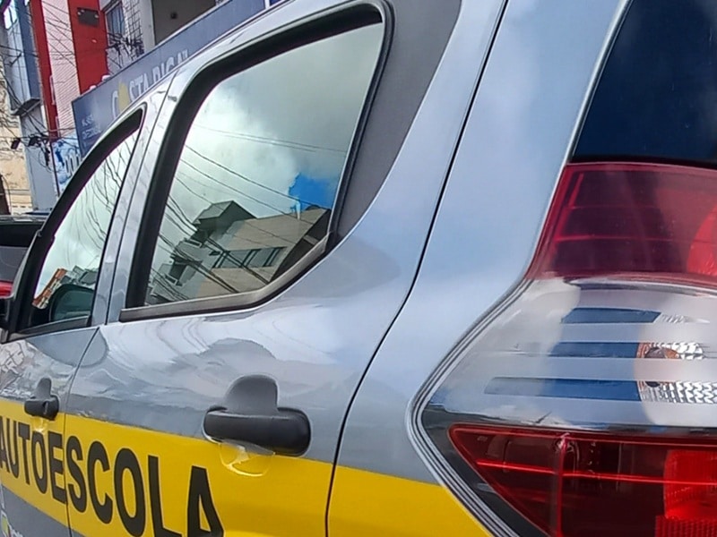 Procon de Campina Grande encontra diferença de até R$ 1.460 no valor da primeira habilitação