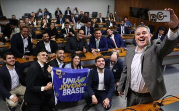 efraim juventude