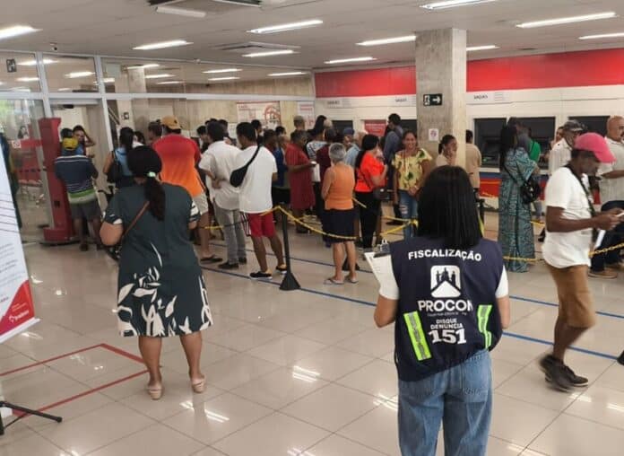 fiscalizacao procon banco