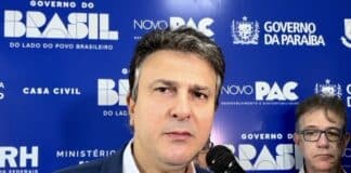 Ministro da Educação fala sobre reajuste no piso dos professores para 2026 camilo santana 151225