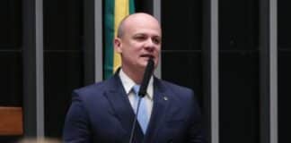 Paraibano assume liderança da oposição na Câmara dos Deputados img20251216204452904med