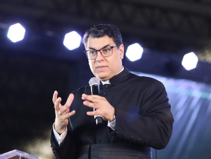 padre chrystian shankar (1)