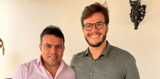 Vereador Márcio Guedes adere à base aliada do prefeito Bruno Cunha Lima img 20260402 wa0056(1)