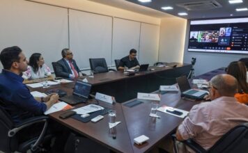 lucas reuniao