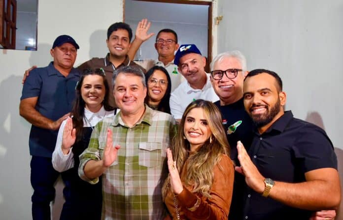 Efraim recebe apoio em Pedra Lavrada